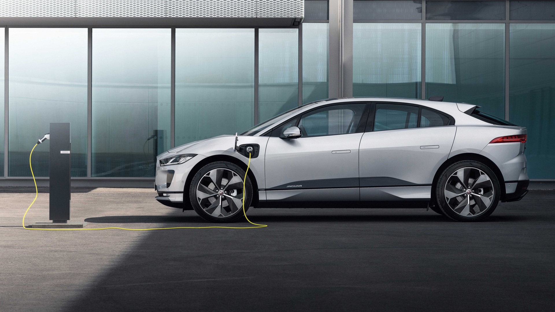 Jaguar I-PACE EV400